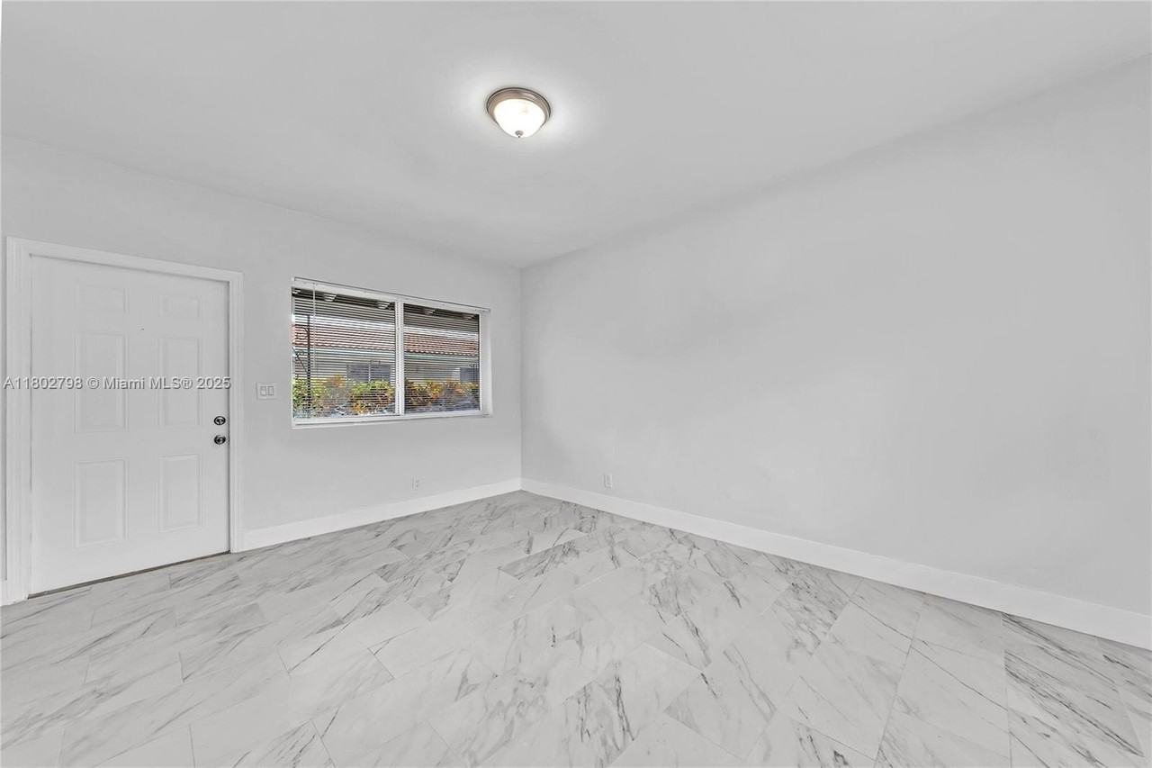 1839 Funston St #2 - Photo 7 of 21