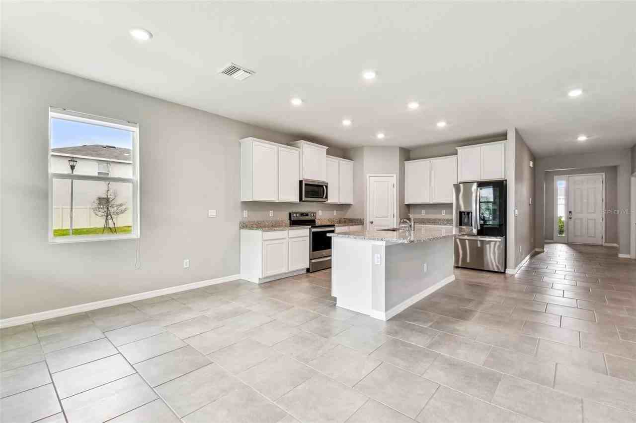 33870 Field Maple Loop - Photo 2 of 38