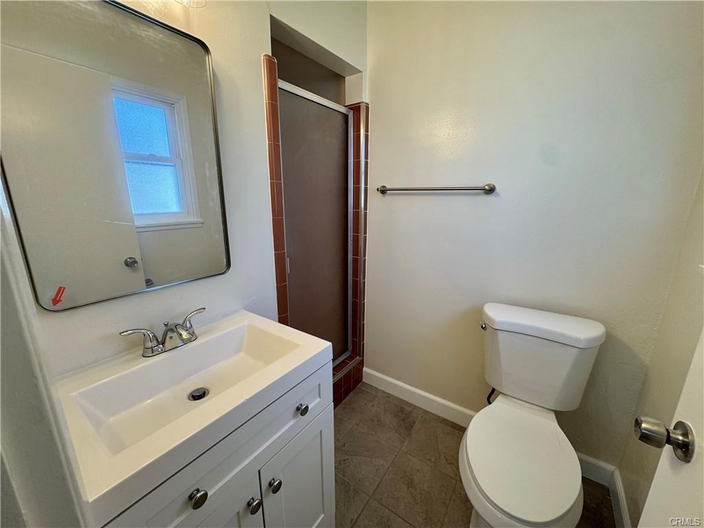 19219 Ronald Ave - Photo 3 of 8