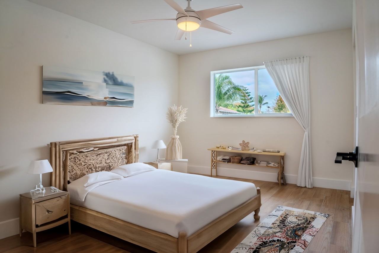 238 Se 1st Ave #4 - Photo 2 of 8