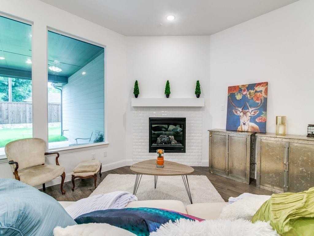 7623 Coronado Drive - Photo 6 of 24