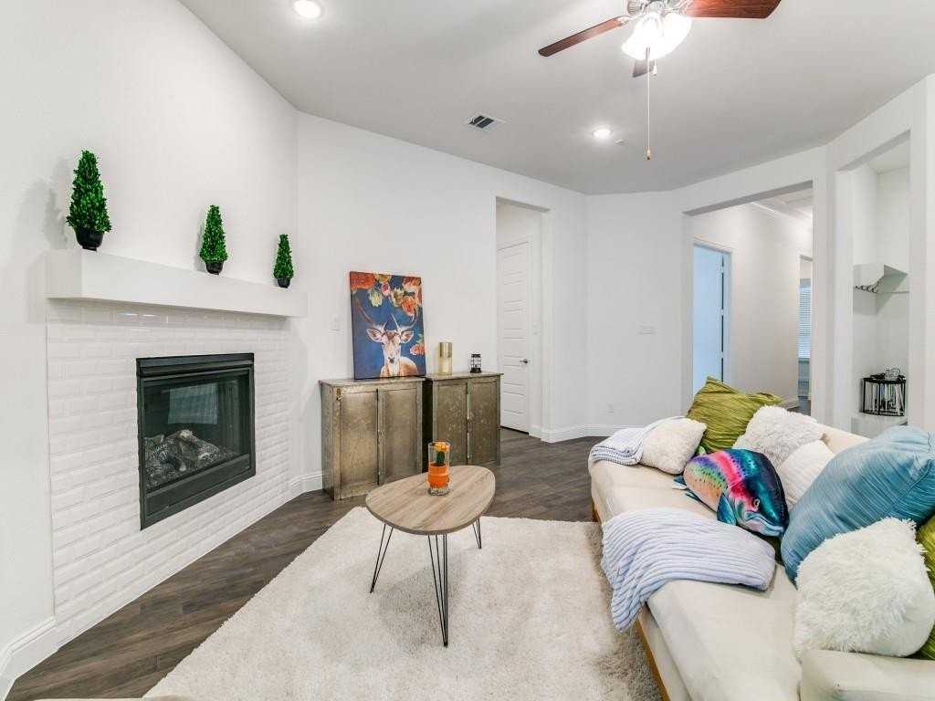 7623 Coronado Drive - Photo 5 of 24