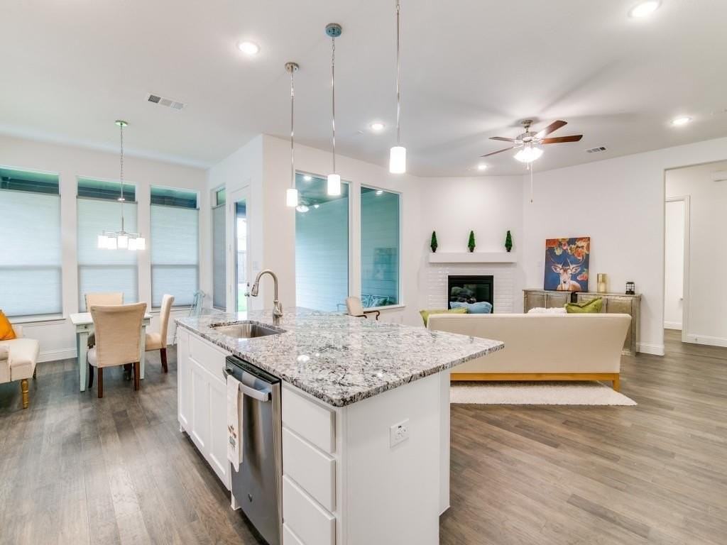 7623 Coronado Drive - Photo 4 of 24