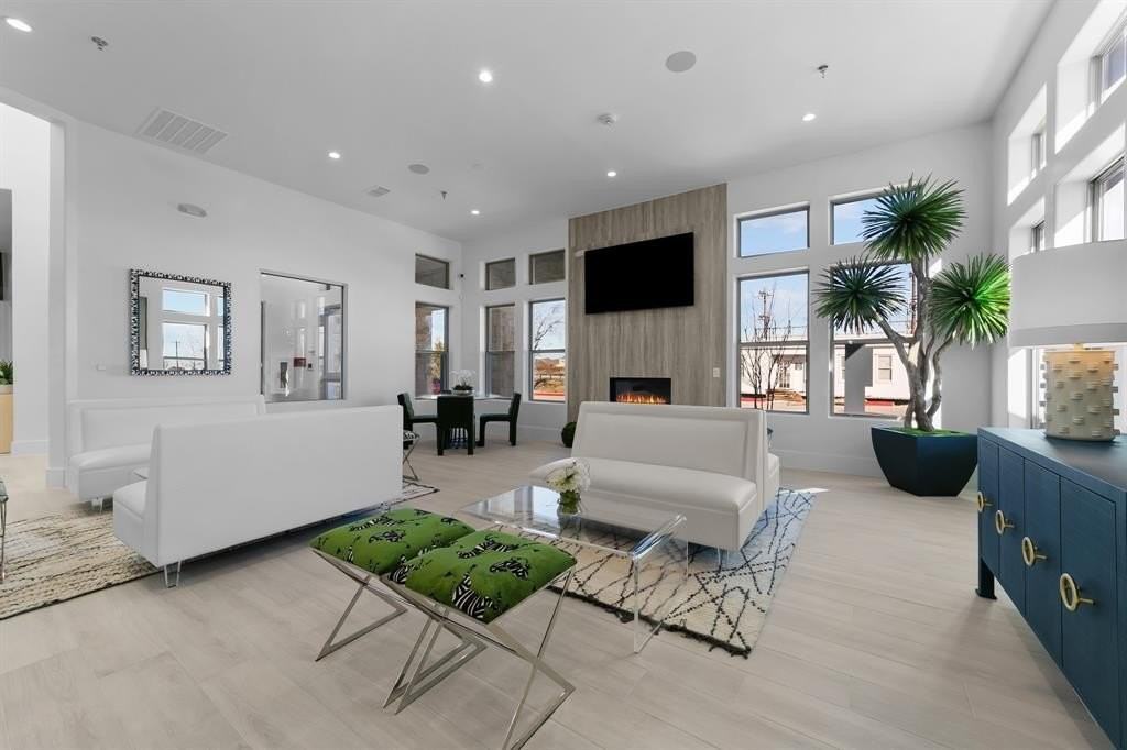 6800 Gladly Lane - Photo 5 of 9