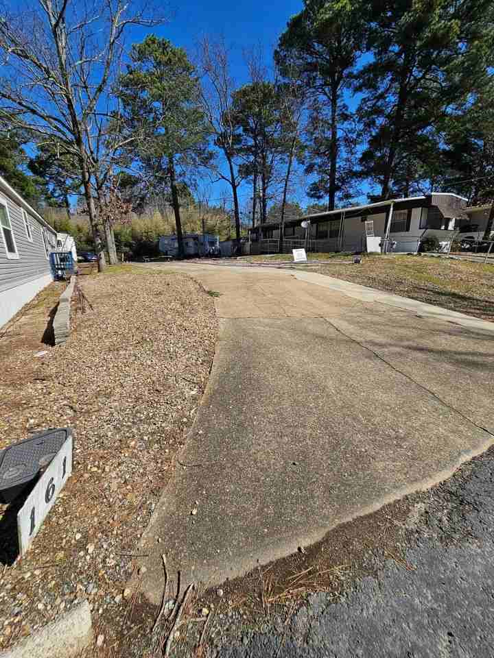 3921 Central Ave - Photo 7 of 8