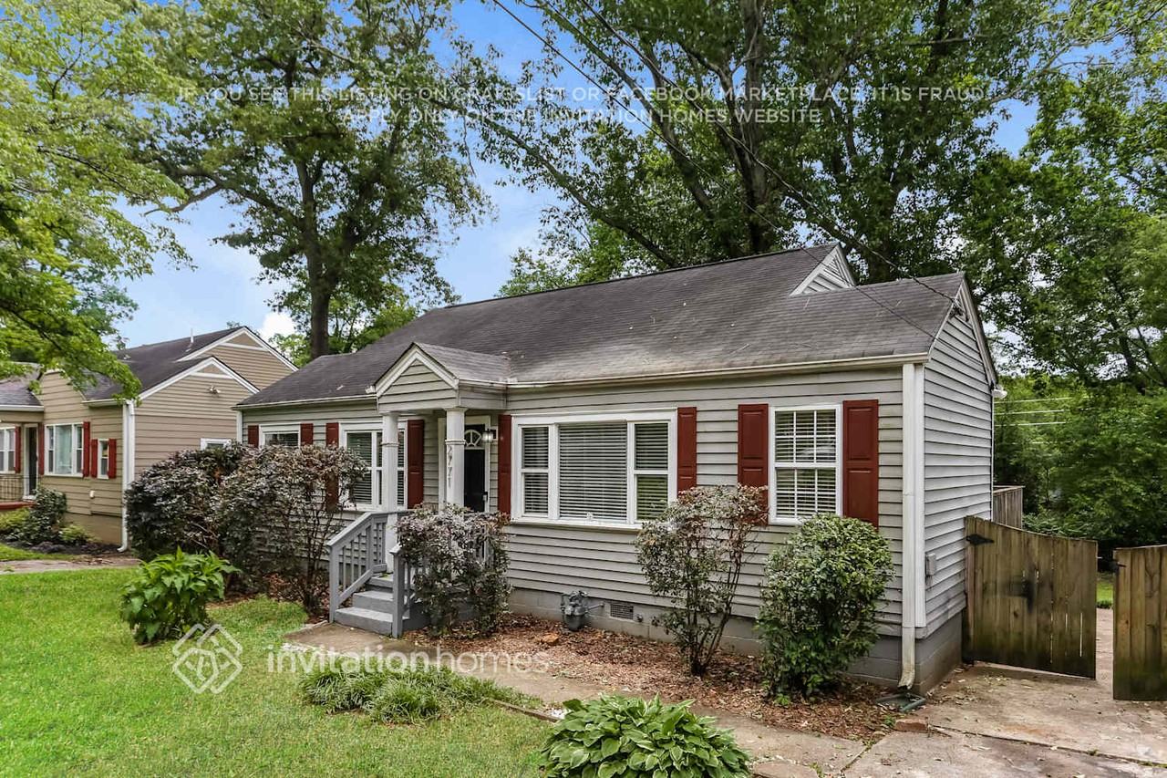 2771 Joyce Ave - Photo 3 of 17