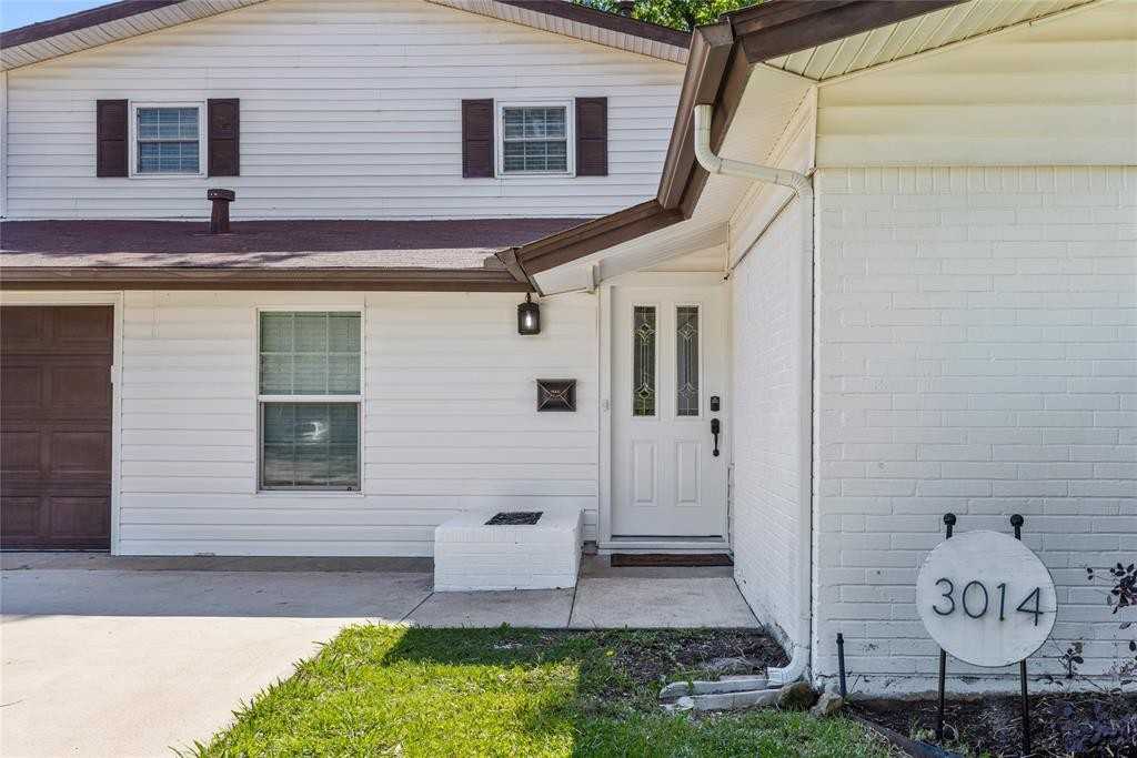 3014 Brockbank Dr - Photo 3 of 41