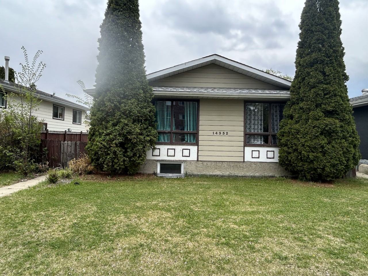 1/2 Price Rent!! Cozy 3 Bedroom 1 Bathroom Basement Suite with Private Laundry! - Photo 2 of 24