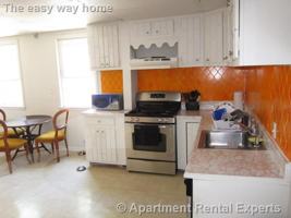 featured image of 14 Oxford St #2