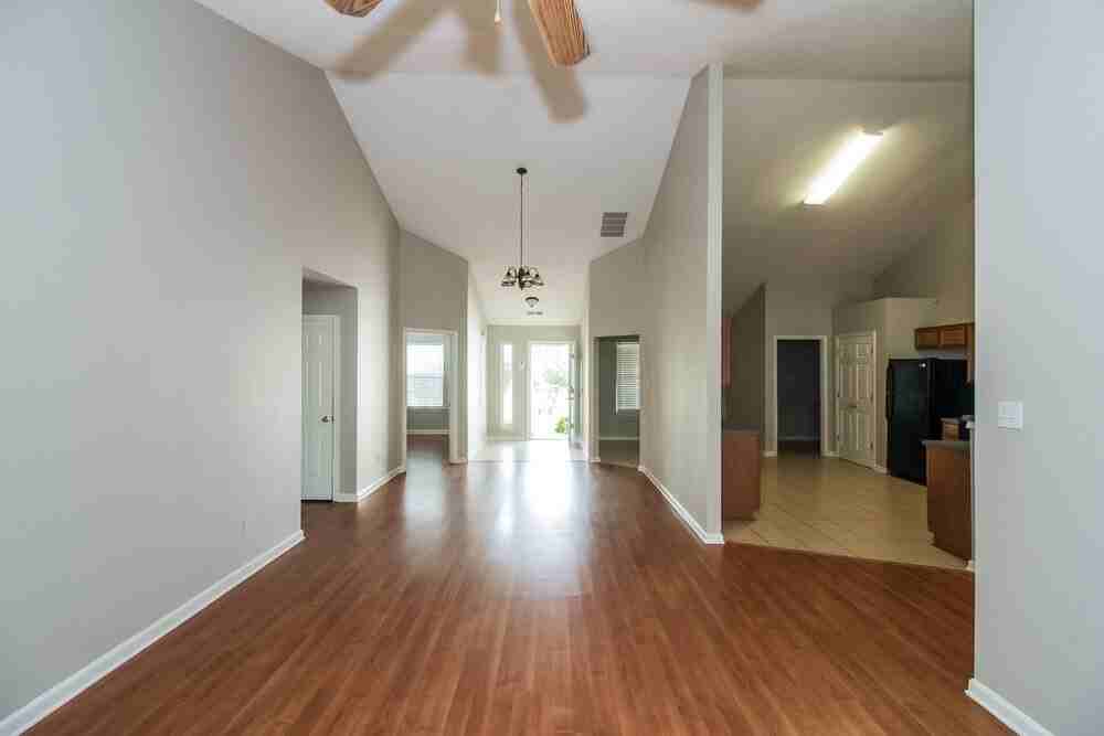 65 Arborlon Cv - Photo 3 of 16