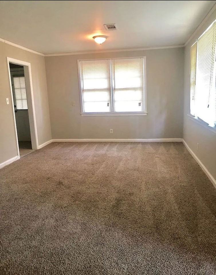 2040 Merrily Dr - Photo 2 of 9