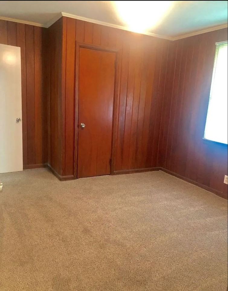 2040 Merrily Dr - Photo 3 of 9