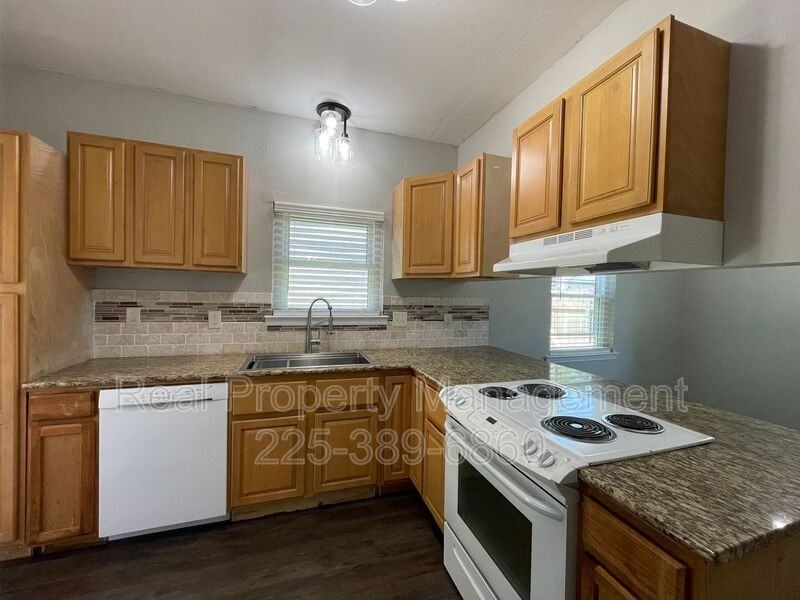 1531 Lila Ave - Photo 4 of 18