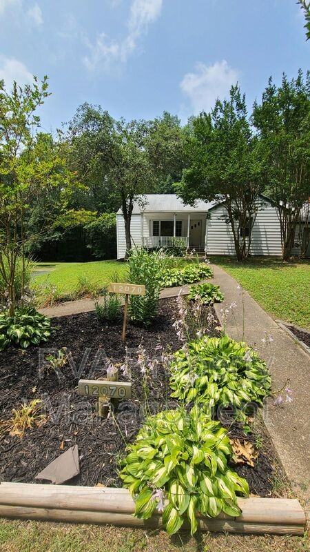 12070 Karen Dr - Photo 2 of 24