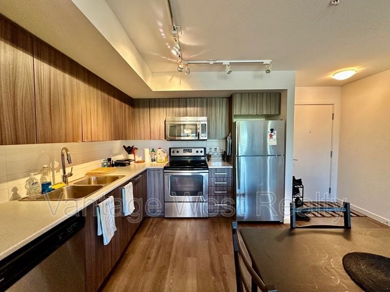 102 Academy Way - Photo 3 of 22