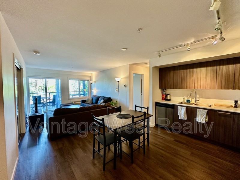 102 Academy Way - Photo 6 of 22