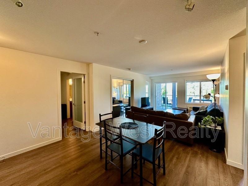 102 Academy Way - Photo 7 of 22