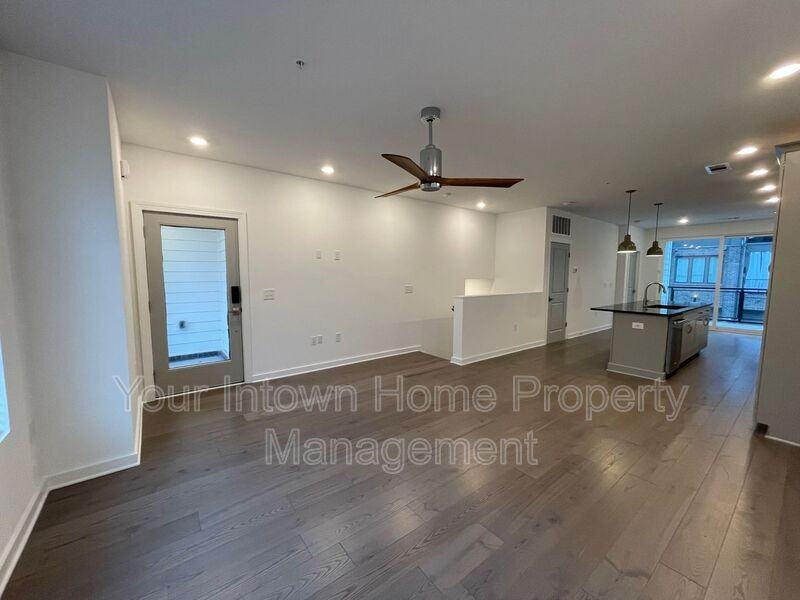 407 Pratt Dr Se #1105 - Photo 4 of 26
