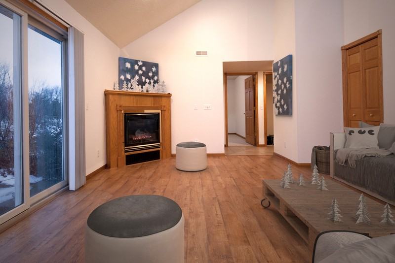 1401 Glenridge Dr - Photo 4 of 10