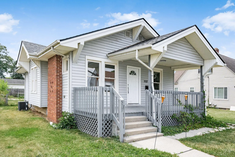 527 Helen St - Photo 3 of 15