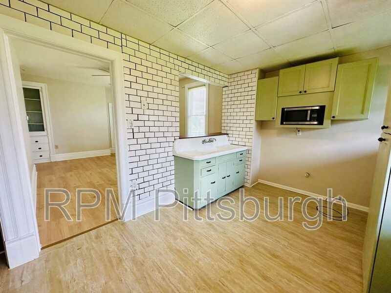 1115 Karl Ave - Photo 6 of 15