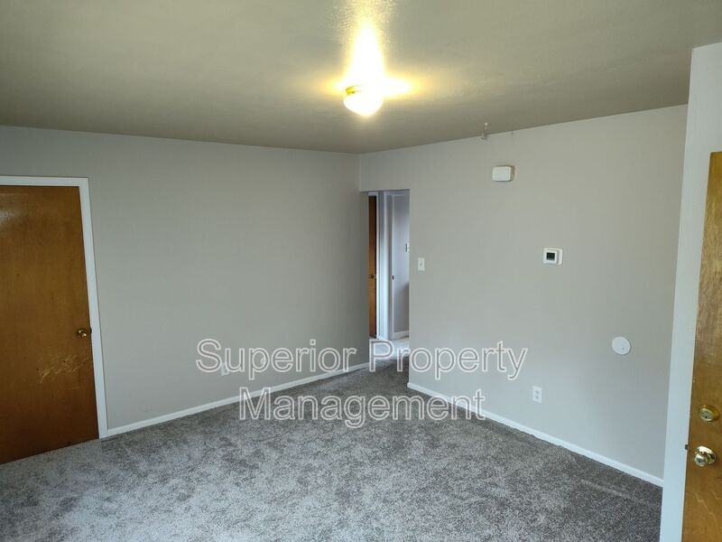 3021 Kelley Dr - Photo 2 of 9