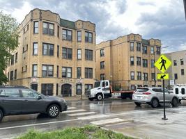 featured image of 1530 N Kedzie Ave #1B