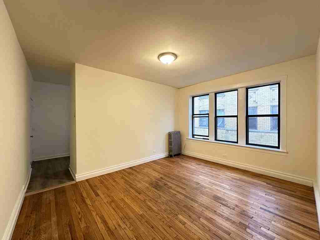 1530 N Kedzie Ave #1B - Photo 7 of 21