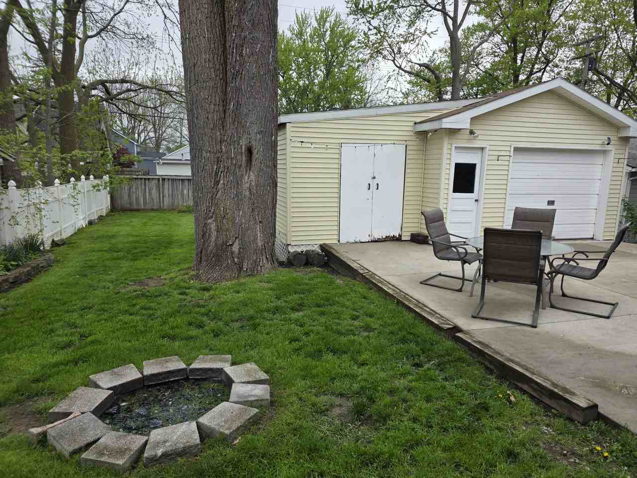 271 Fairgrove St #271 - Photo 2 of 23