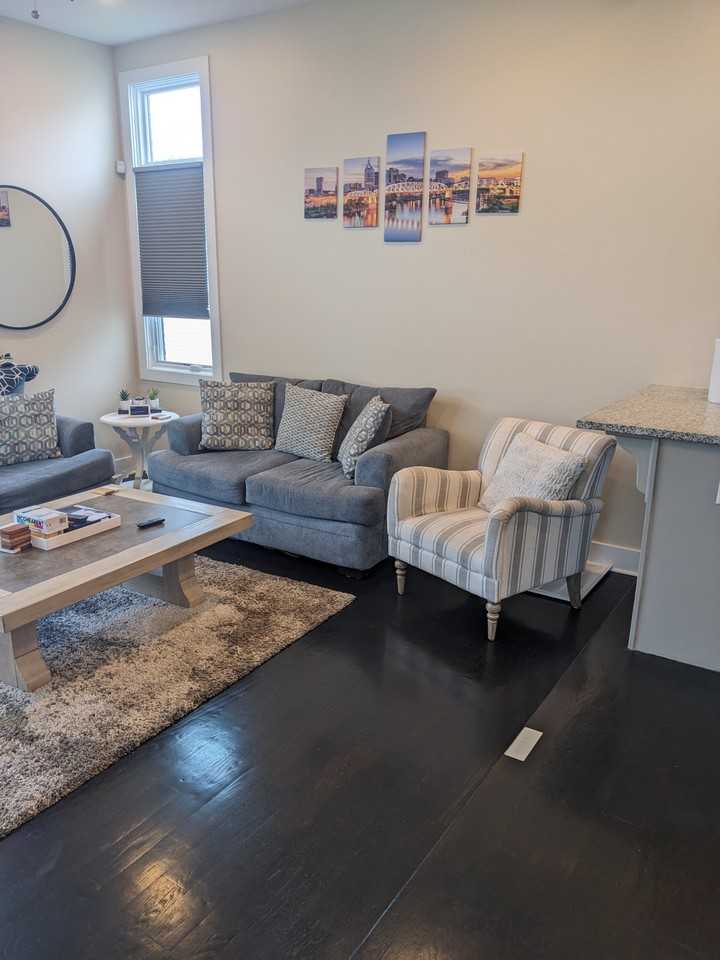 1021 Wedgewood Ave - Photo 4 of 32