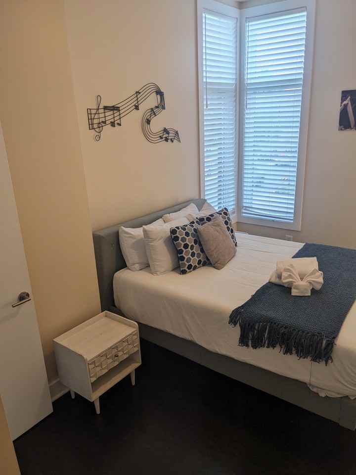 1021 Wedgewood Ave - Photo 6 of 32