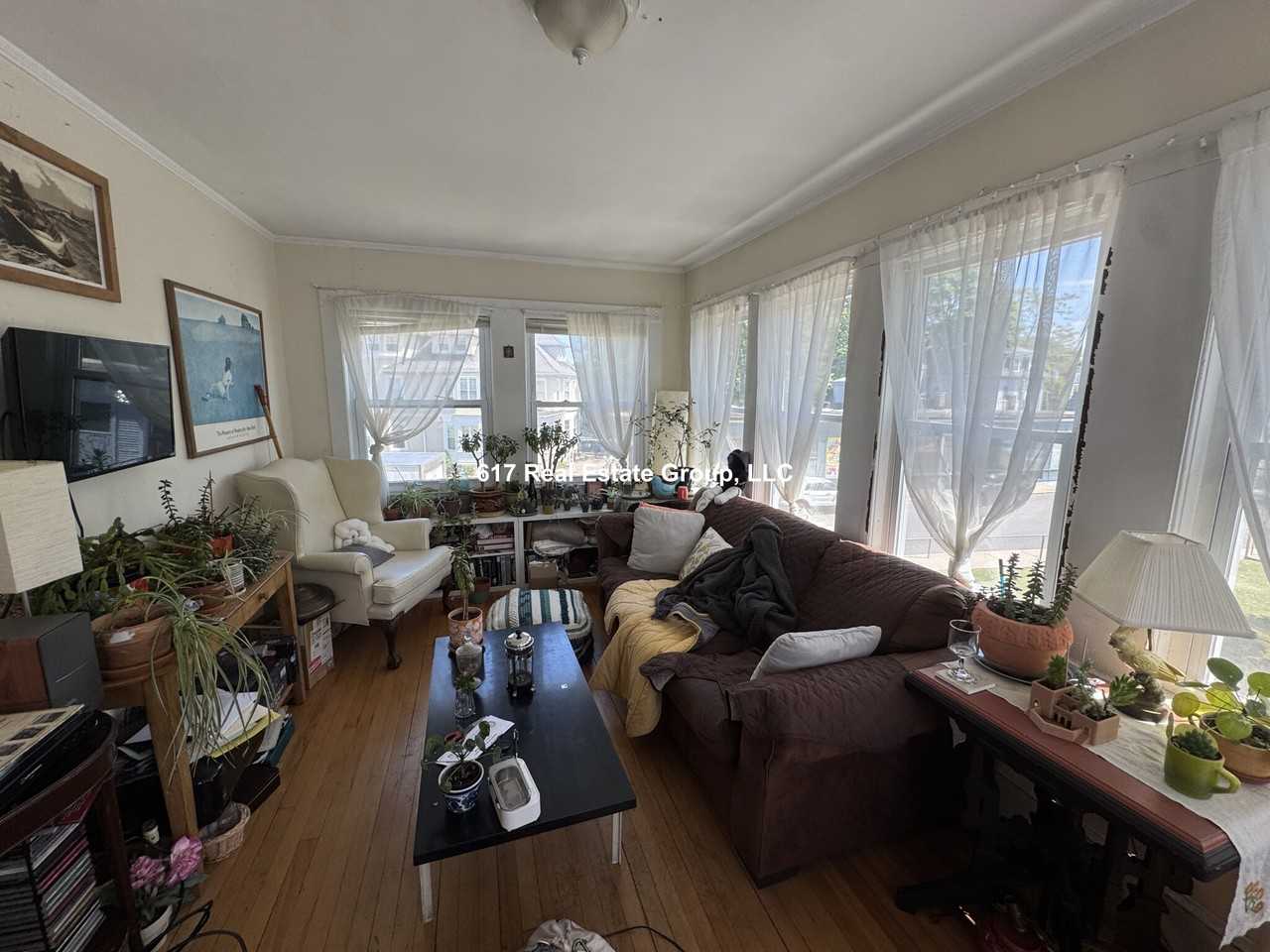116 Franklin St #2 - Photo 3 of 10