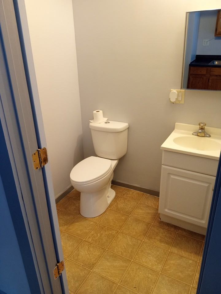 203 Dixon Ave #A - Photo 3 of 4