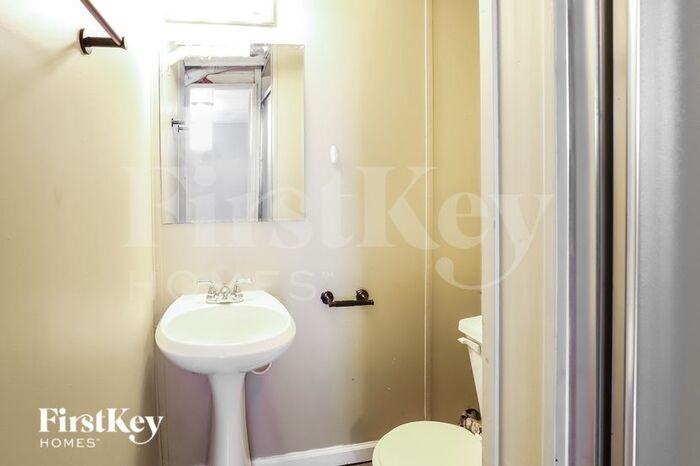 7501 E 52nd Ter - Photo 3 of 6