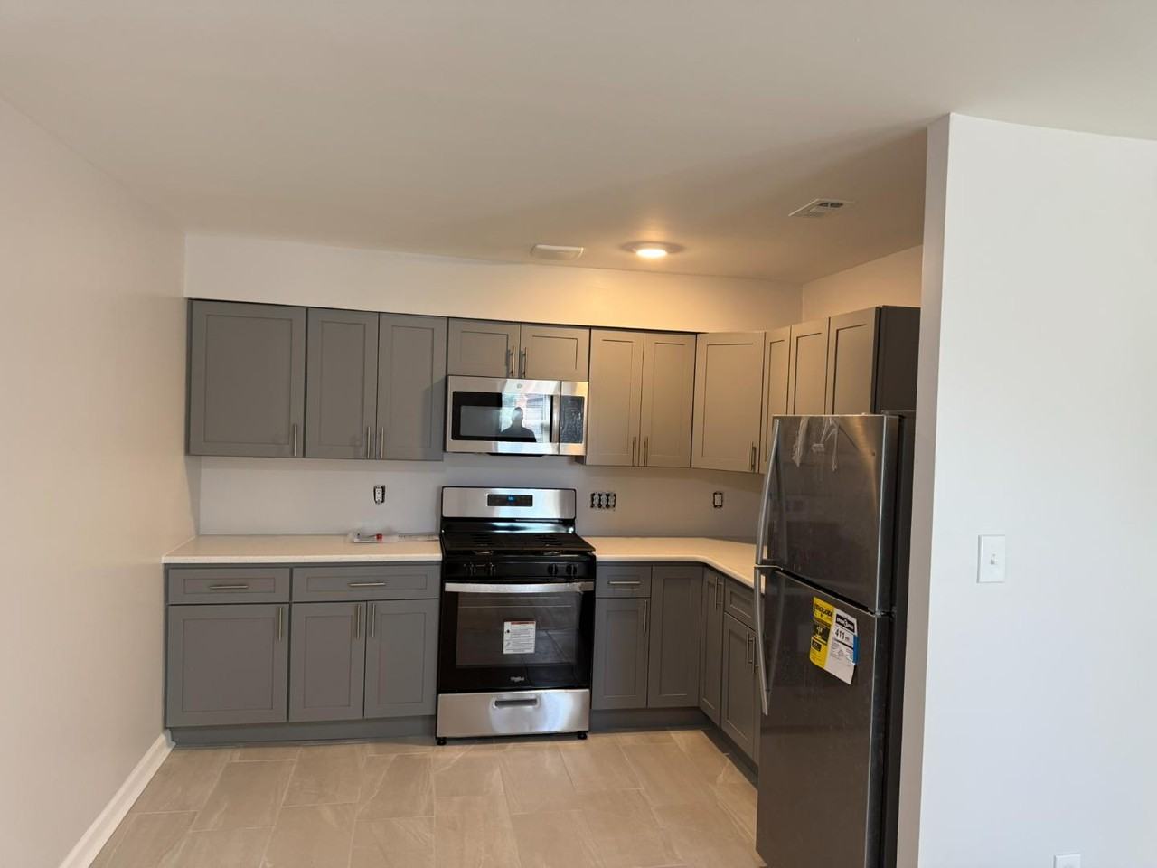 7028 Lark Pl - Photo 2 of 10