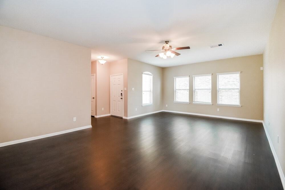 5115 Misty Ln - Photo 4 of 17
