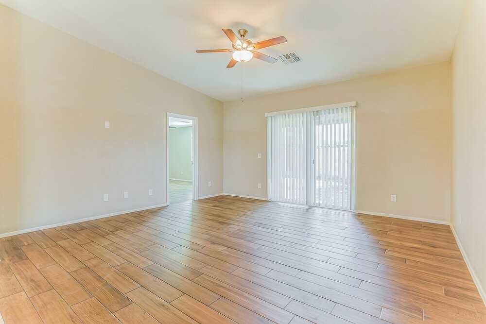 8127 S 5th Ave - Photo 3 of 16