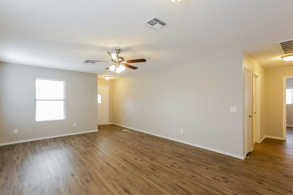 2544 W Romley Rd - Photo 3 of 16