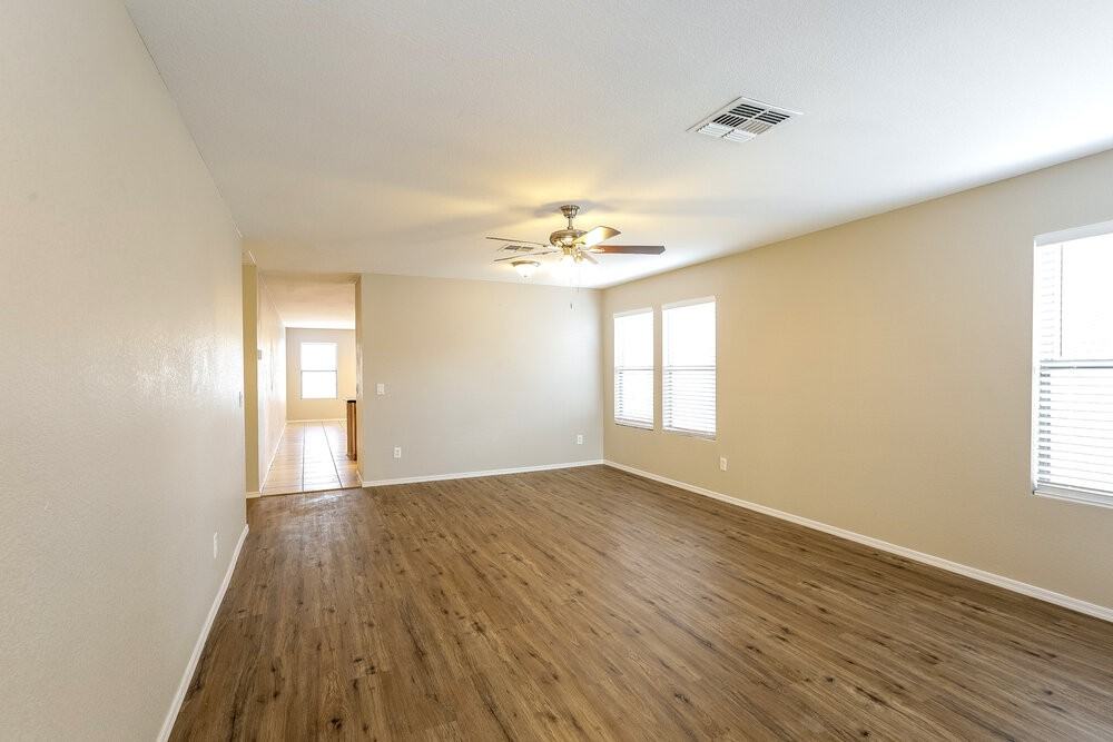 2544 W Romley Rd - Photo 4 of 16