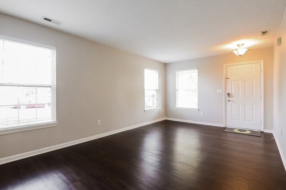 1580 Cold Spring Dr - Photo 5 of 17