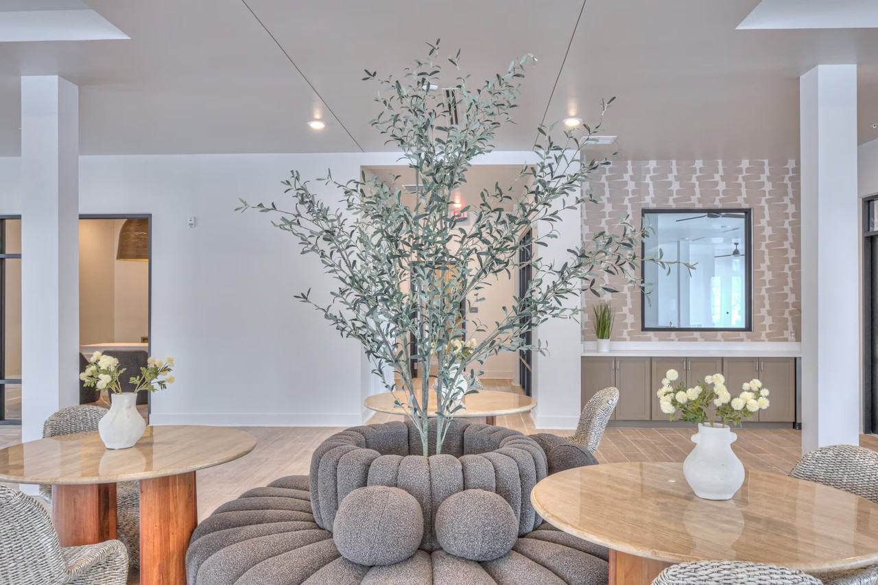 Union Commons - Photo 4 of 41