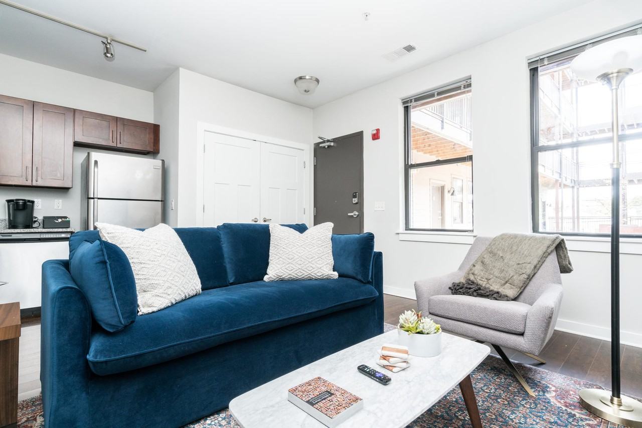 1016 18th Ave S #1014402P - Photo 2 of 27