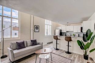 125 W Market St - Photo 1 of 1