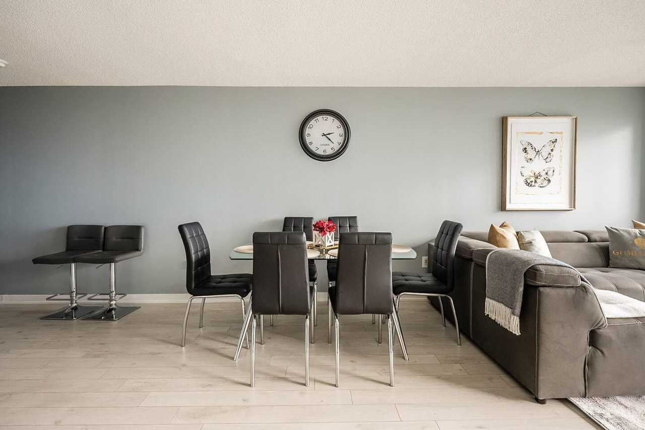 491 Front St W #1037048P - Photo 3 of 13