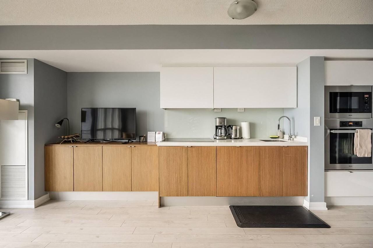 491 Front St W #1037048P - Photo 6 of 13