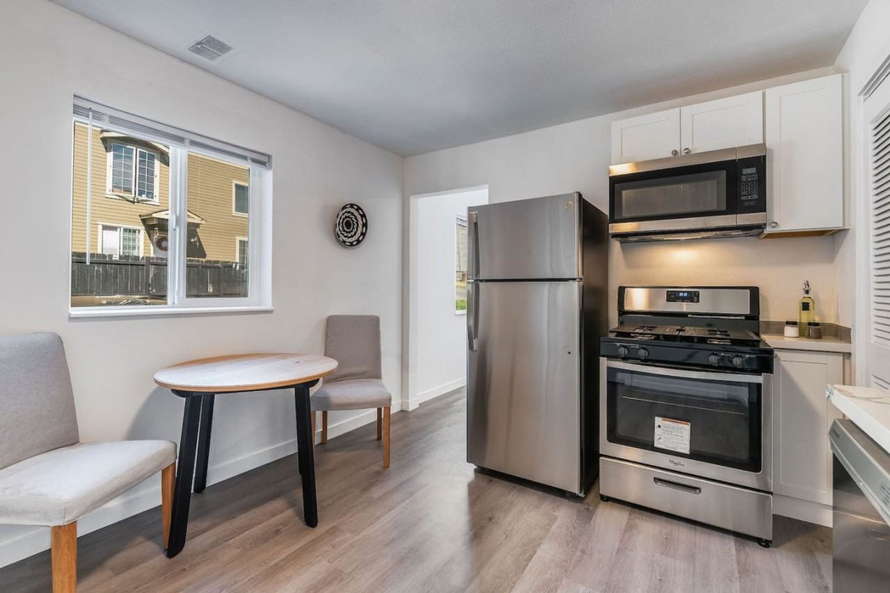 1801 Yakima Ave #1045865P - Photo 3 of 17