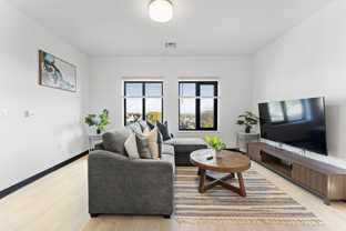 600 Broadway - Photo 1 of 1