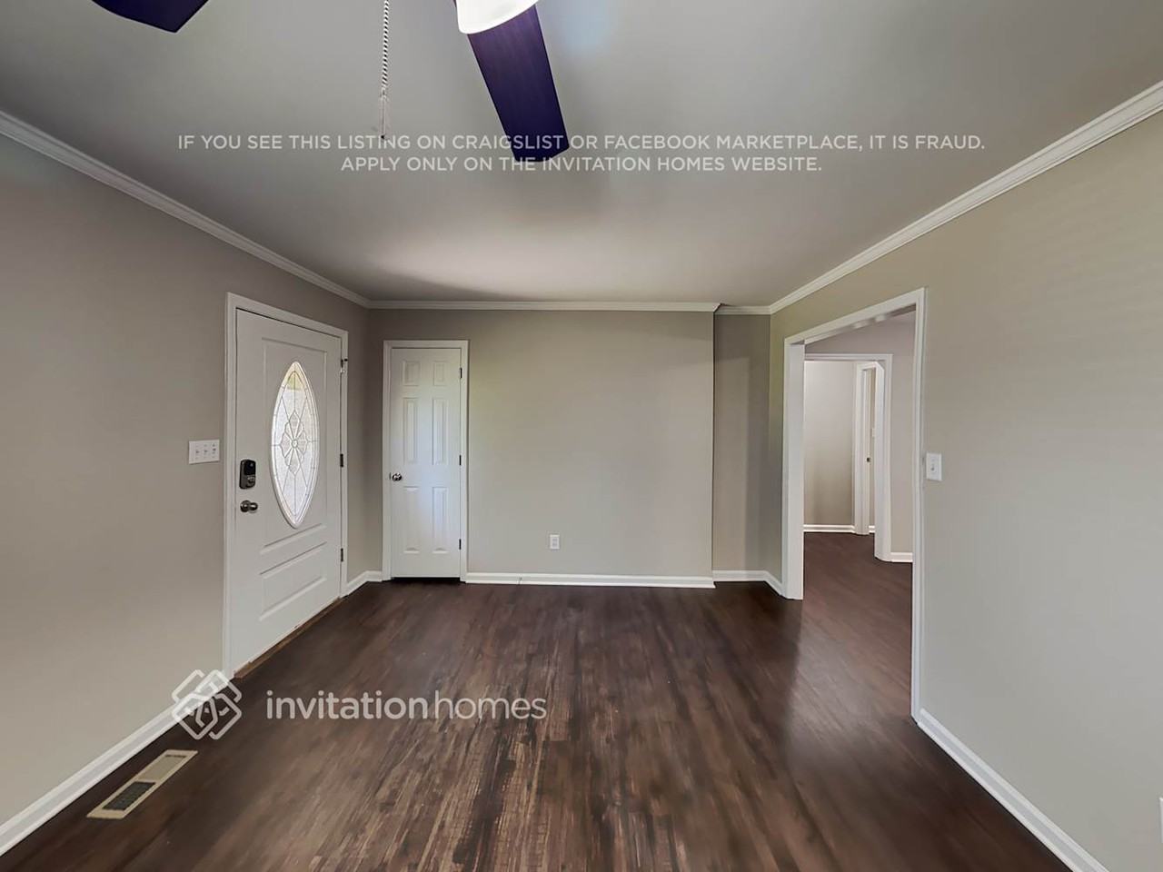 5504 Hickory Grove Rd - Photo 3 of 17