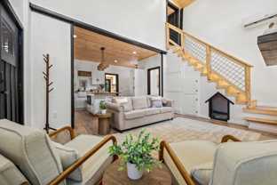 152 Baxter Rd - Photo 1 of 1