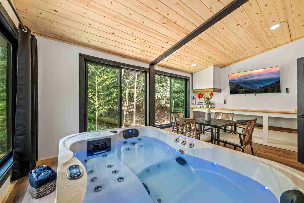 Baxter Road 152 - Photo 2 of 96